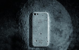 La coque Luna de chez Posh Carft et Realize.