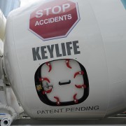 Imer invente la trappe haute sécurité pour ses toupies.