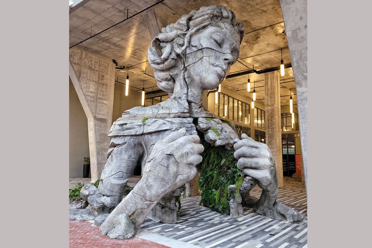 “Thrive” surprendra le public et offrira un vent de poésie aux villes en cette période si particulière. [©Daniel Popper]