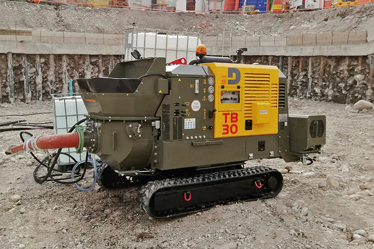 Pompe stationnaire sur chenilles Turbosol TB 30C. [©Turbosol]