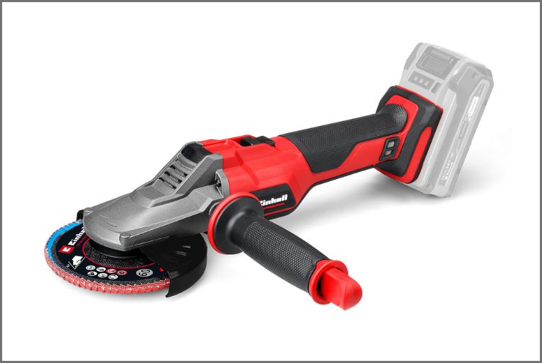 La première meuleuse d’angle à tête plate sans fil d’Einhell offre une profondeur de coupe de 33 mm. [©Einhell ]