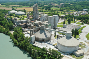 Cimenterie Vicat de Montalieu-Vercieu en Isère. [©Vicat]