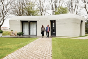 L’impression 3D béton pourrait réinventer l’acte de construire et la manière de créer des infrastructures et des bâtiments. [©Saint-Gobain]