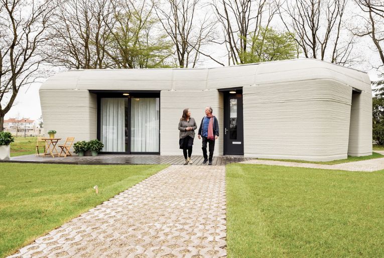 L’impression 3D béton pourrait réinventer l’acte de construire et la manière de créer des infrastructures et des bâtiments. [©Saint-Gobain]