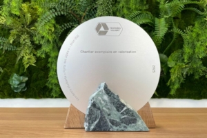 Prix “Chantier exemplaire en valorisation” remis lors des Trophées Valobat. [©Valobat]