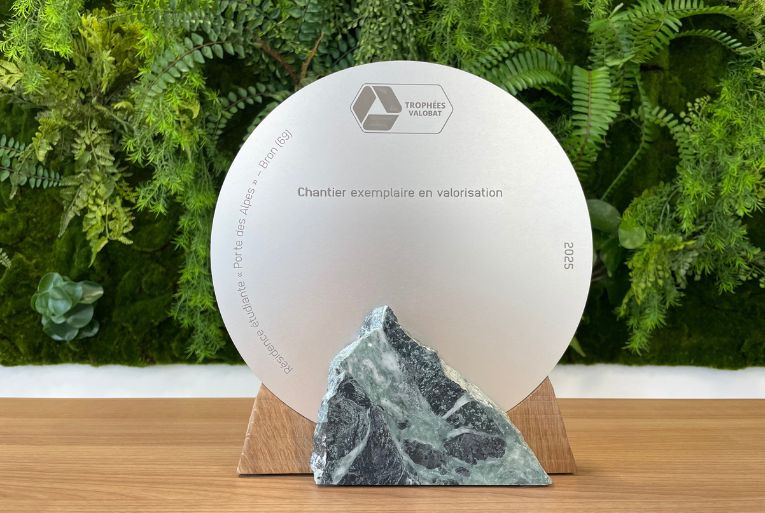 Prix “Chantier exemplaire en valorisation” remis lors des Trophées Valobat. [©Valobat]