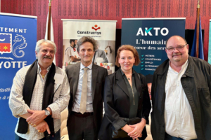 De gauche à droite : Joel Ellen président Constructys, Sébastien Bouleau, Dg Constructys, Valérie Sort, Dg Akto et Jean Hédou, président Akto. [©Akto]