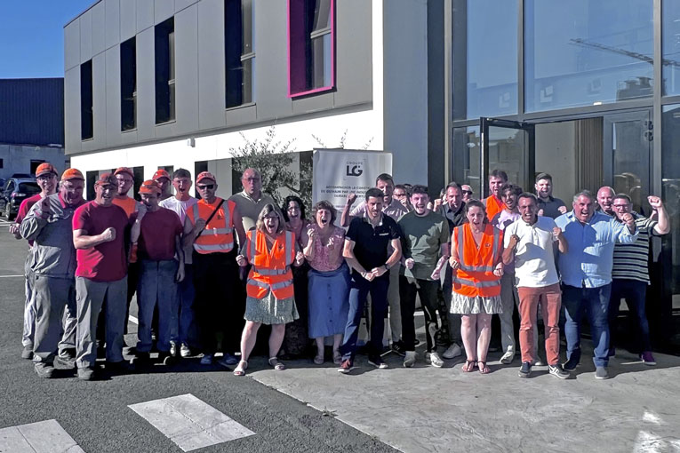 L’équipe de LG Group en train de hurler son malaise. [©LG Group]