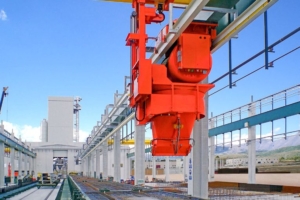 Benne de coulage du béton BR de MCT. [©MCT]