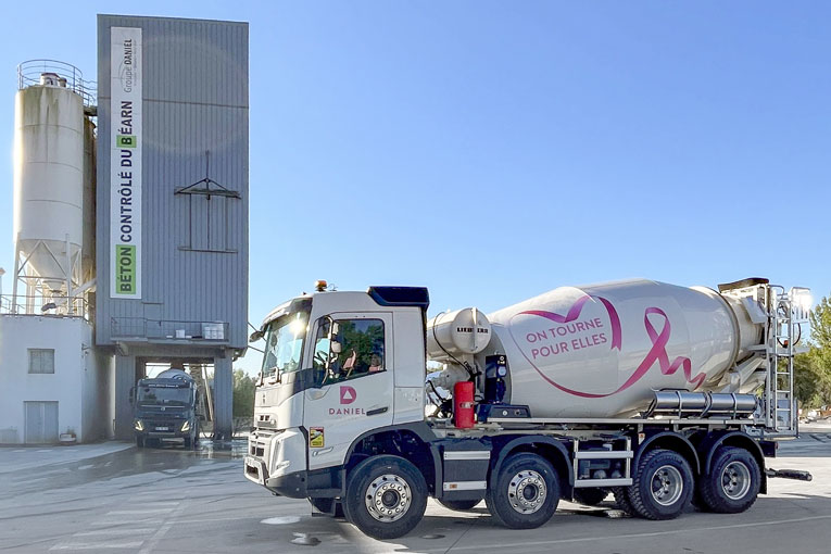 Toupie du Groupe Daniel qui arbore le célèbre ruban rose, symbole mondial de la lutte contre le cancer du sein. [©Groupe Daniel]