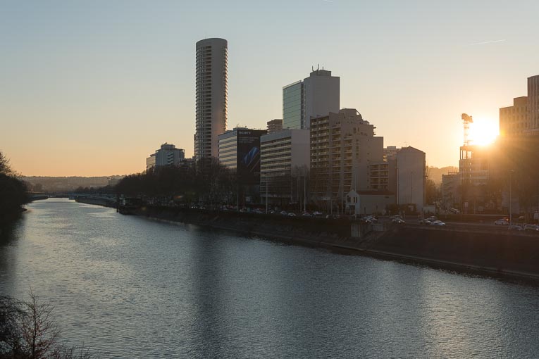 En Ile-de-France, la situation conjoncturelle de la construction reste morose : mises en chantier, emploi et créations d’entreprises sont en baisse. [©ACPresse]