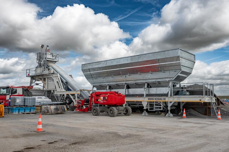 Une nuit aura suffi pour installation du cœur de cette centrale sur la plate-forme aéroportuaire de Roissy – Charles de Gaulle. [@ACPresse]