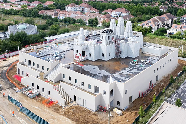 Le projet du centre culturel de Bussy-Saint-Georges a la particularité d’inclure des solutions d’escaliers préfabriqués. [©Michaël Tubiana]