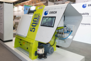 Malaxeur à cuve rotative RV 12 d’Eirich. [©ACPresse]