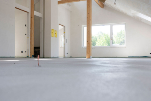 La chape légère Granumix de Granuland (groupe Rector) permet de traiter les supports nécessitant une attention au poids rapporté, tout en apportant une amélioration phonique. [©Rector]