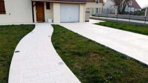 Catégorie “Ma Maison, Espaces extérieurs” - 1er prix : Béton Color, Magny-Les-Hameaux (78).