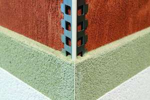 La nouvelle cornière jonc fin de Protektor est quasi-invisible et permet de poser l’enduit avec précision. [©Protektor]